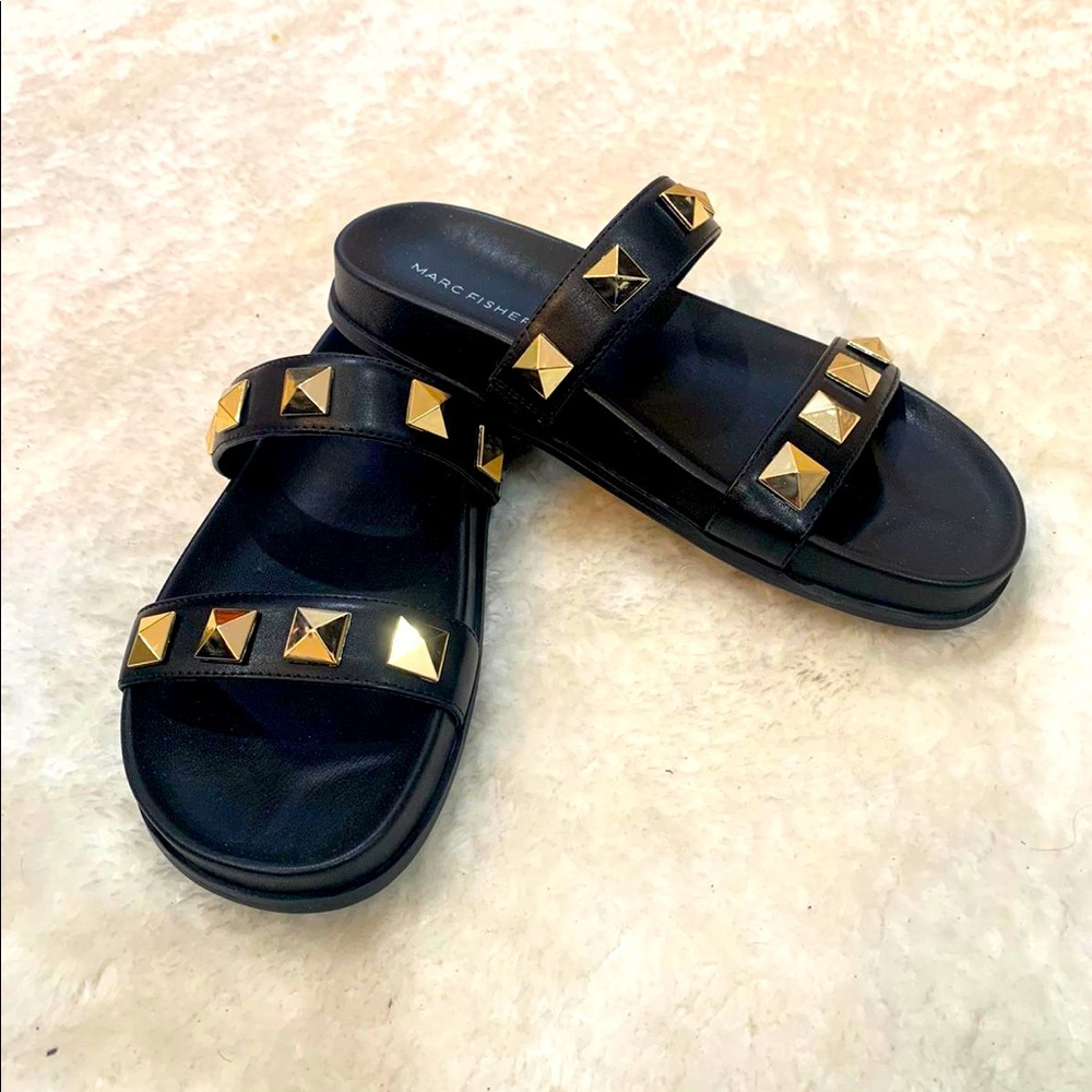 NOLETA SANDALS